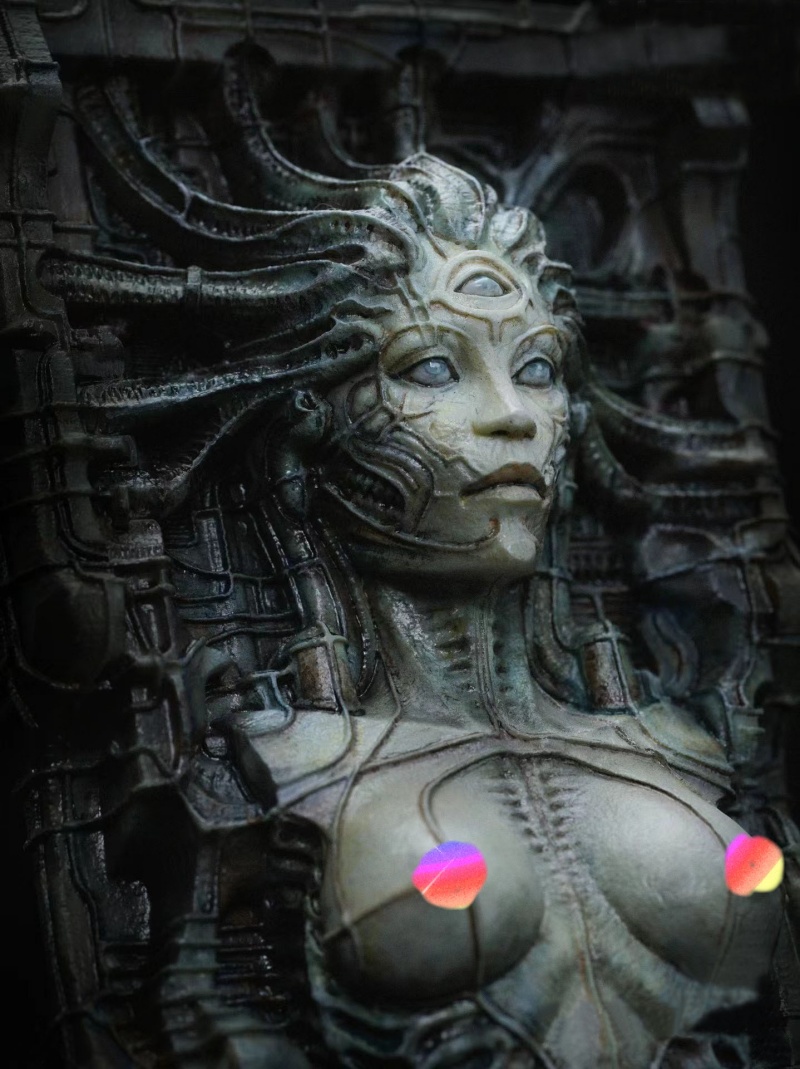 Candle. Queen - Formy silikonowe Alien Queen DIY żywica